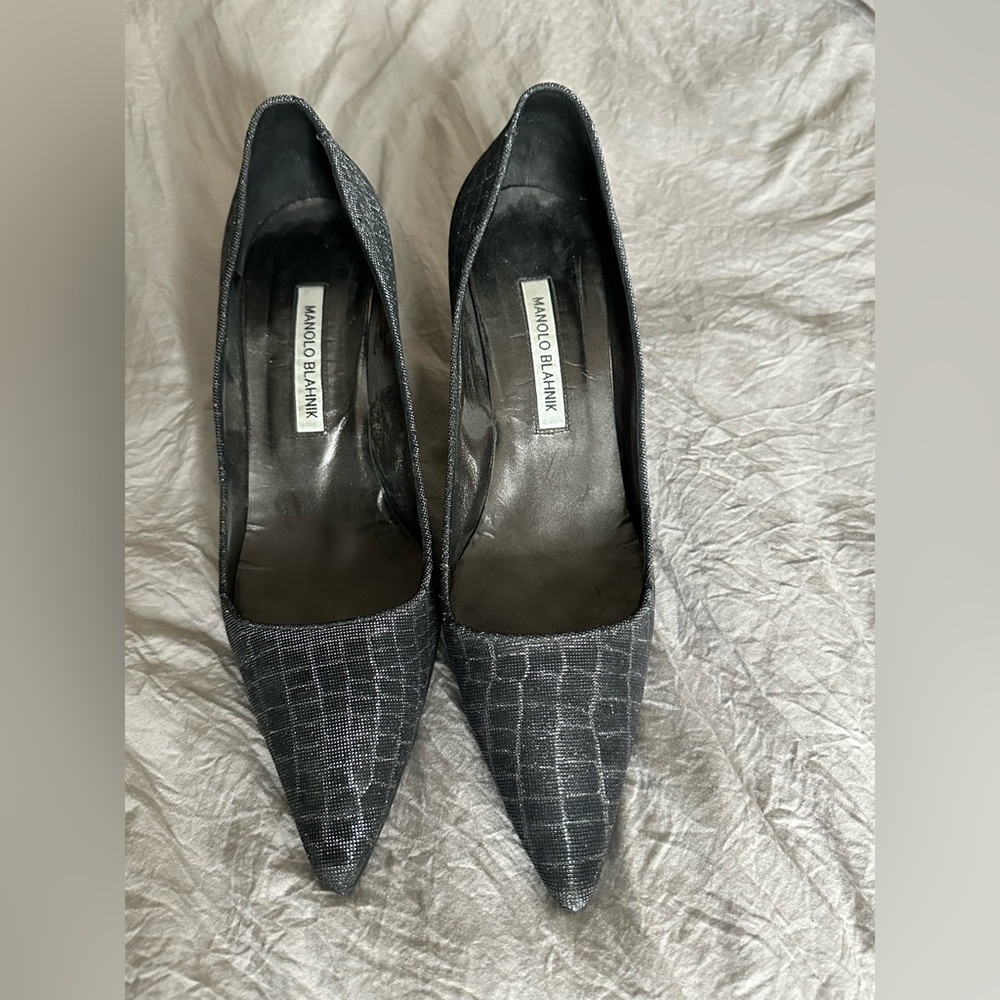 Manolo Blahnik Metallic croc print heels. Size 40 1/2